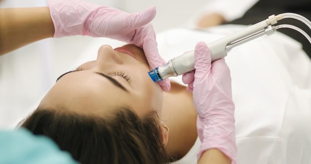 Microneedling Facial: Benefits, Cost, And Achieving A Youthful Complexion